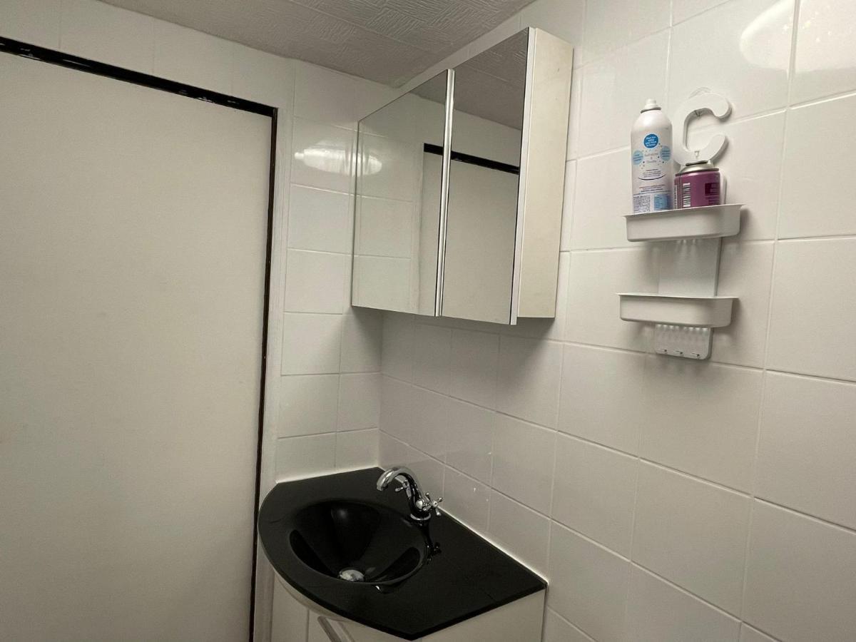 Chambre Privee Numero 1 Dans Un Superbe Appartement En Colocation Montataire エクステリア 写真